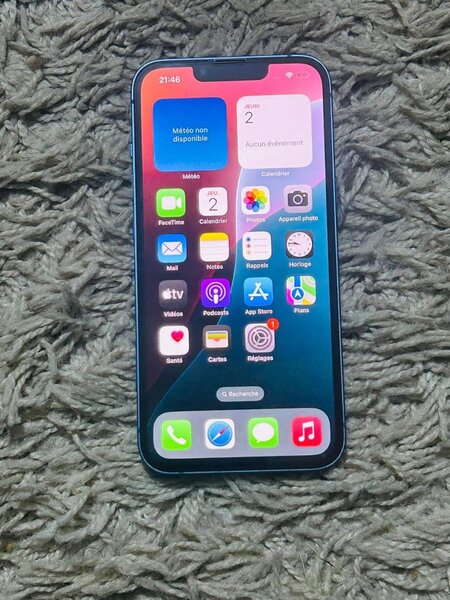 iPhone 13 128g.
