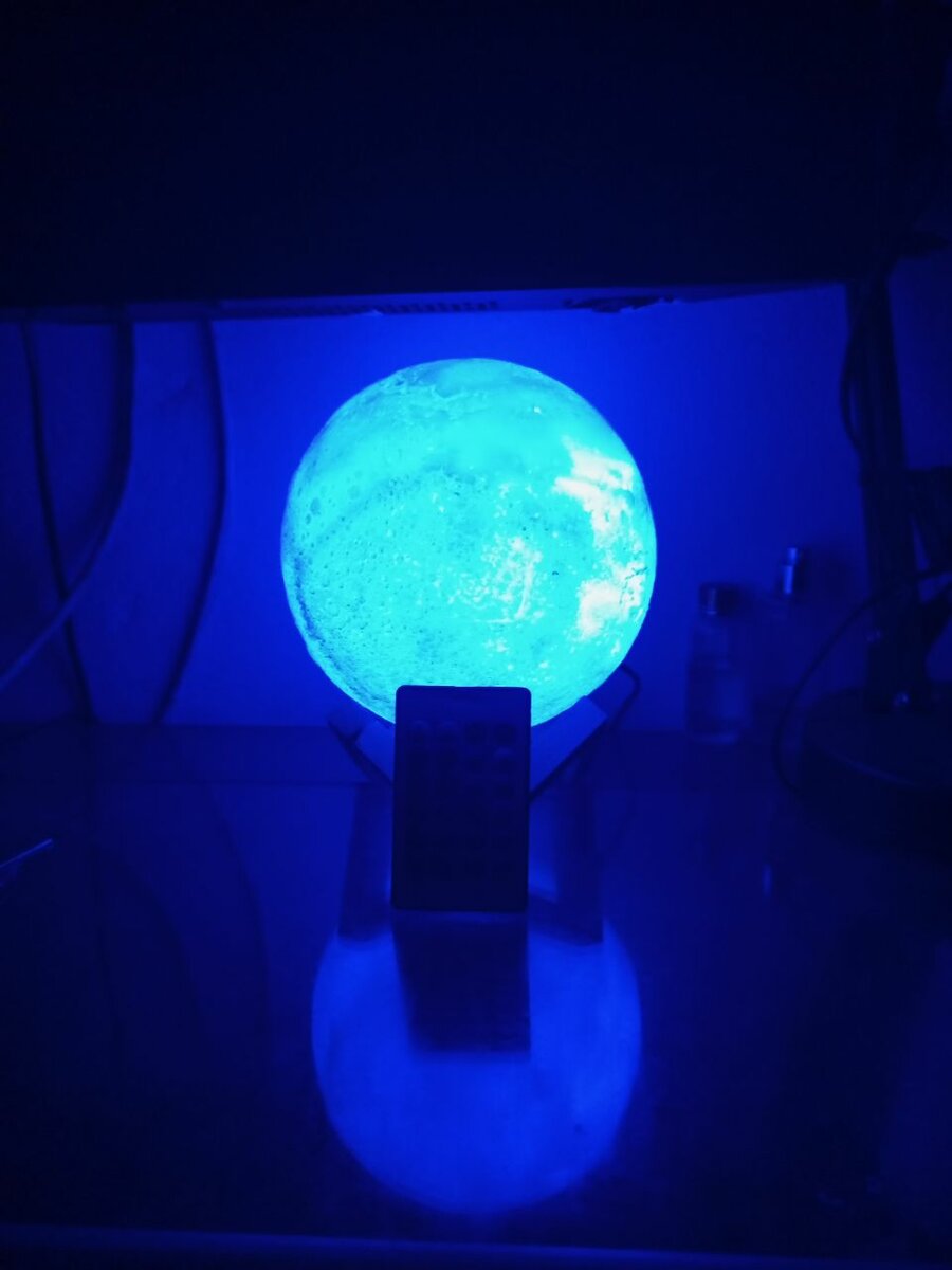 Lampe Lune LED Changeante