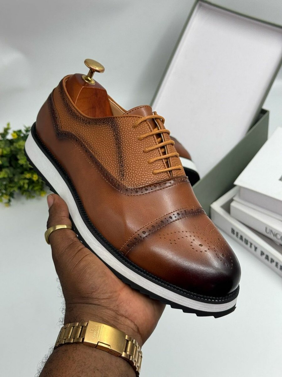 Dress shoes