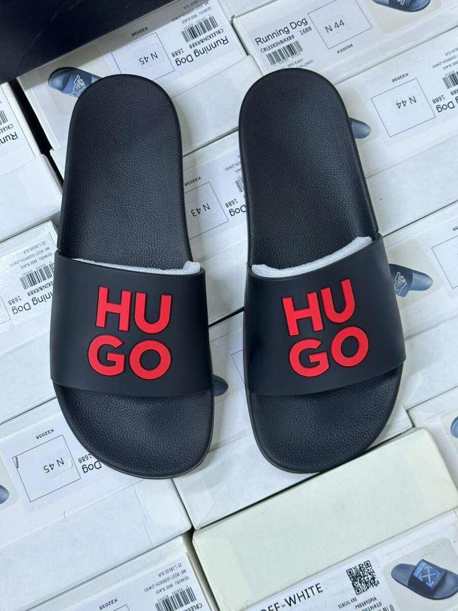 Claquettes HUGO élégantes