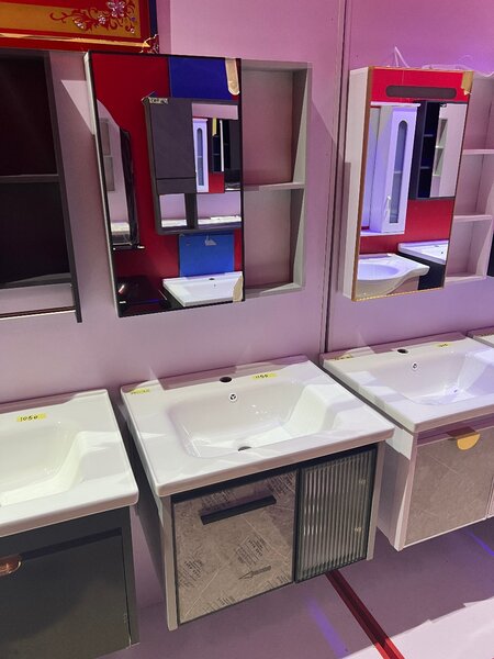 Cabinet basin
