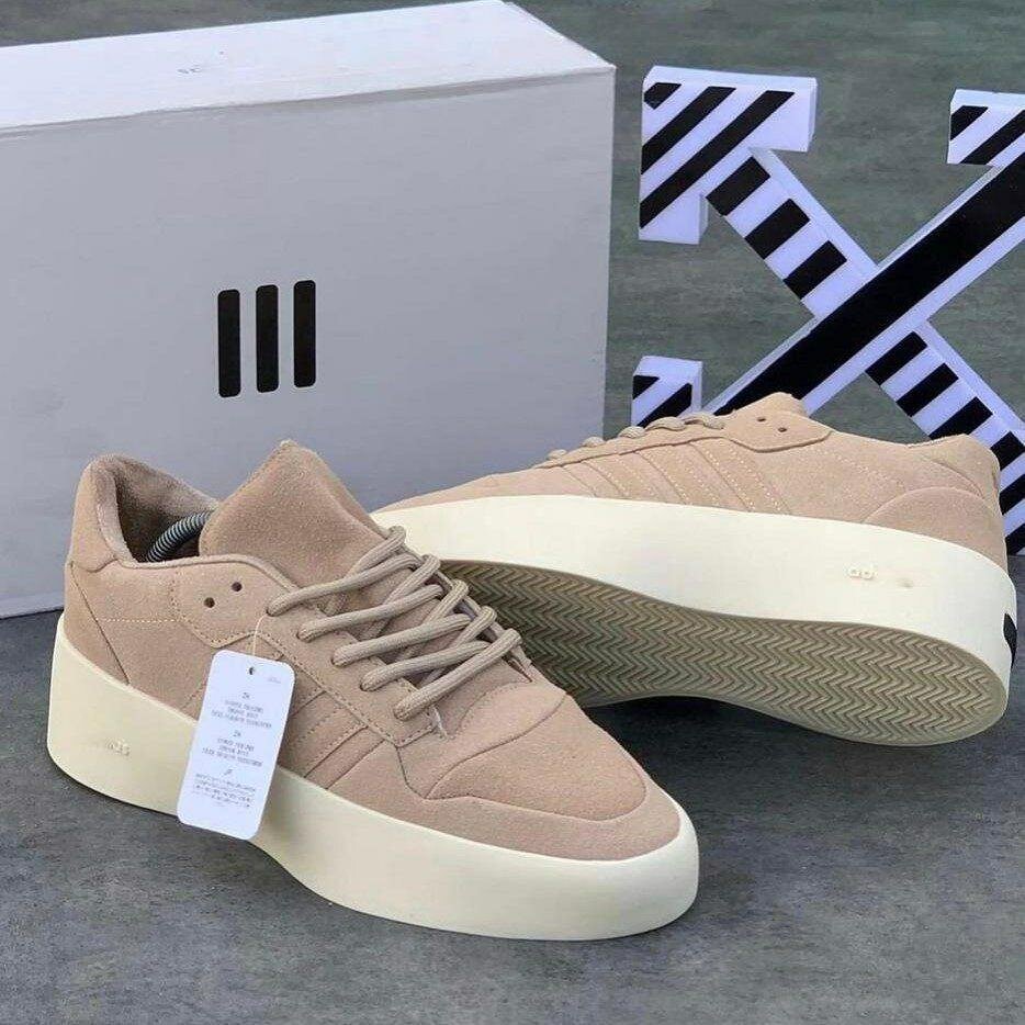 Adidas Sneakers