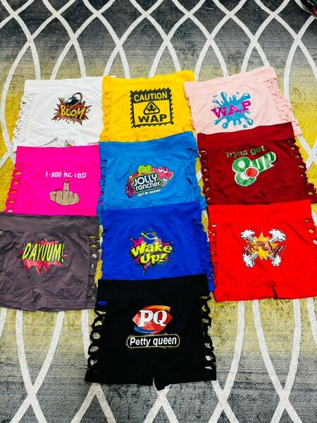 Bum shorts