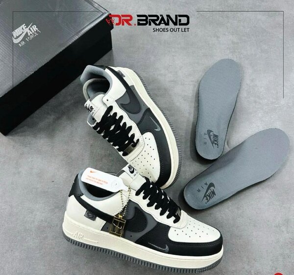 NIKE AIRFORCE CLASSIC