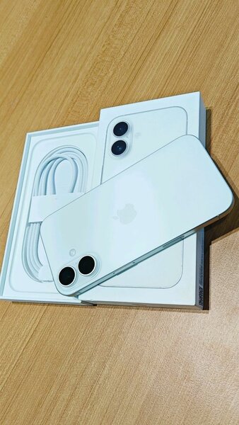 iPhone 15