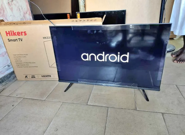 Téléviseur LED Android Smart