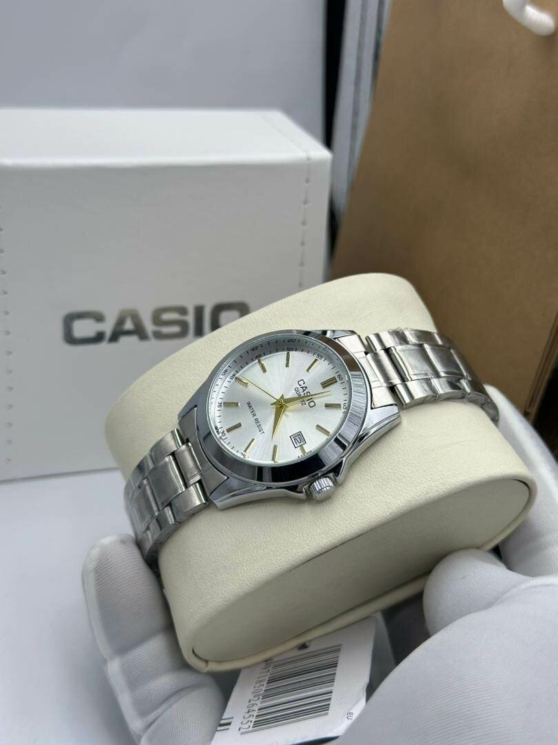 Montre CASIO (Homme/Femme)
