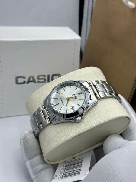 Montre CASIO (Homme/Femme)