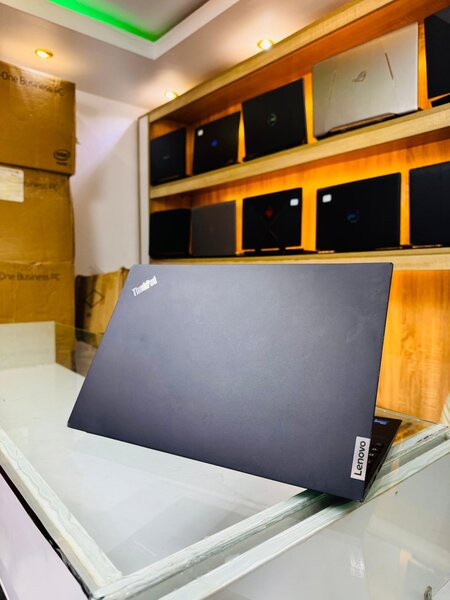 LENOVO THINKPAD E15