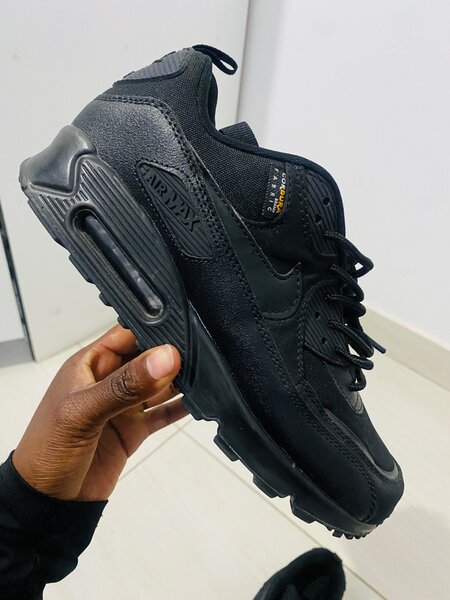 Shoes (airmax)