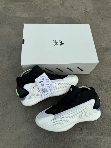 Chaussures Adidas