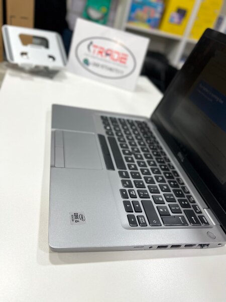 Dell Latitude 5410 (14-inch)   Intel Core i5 (10th Gen)