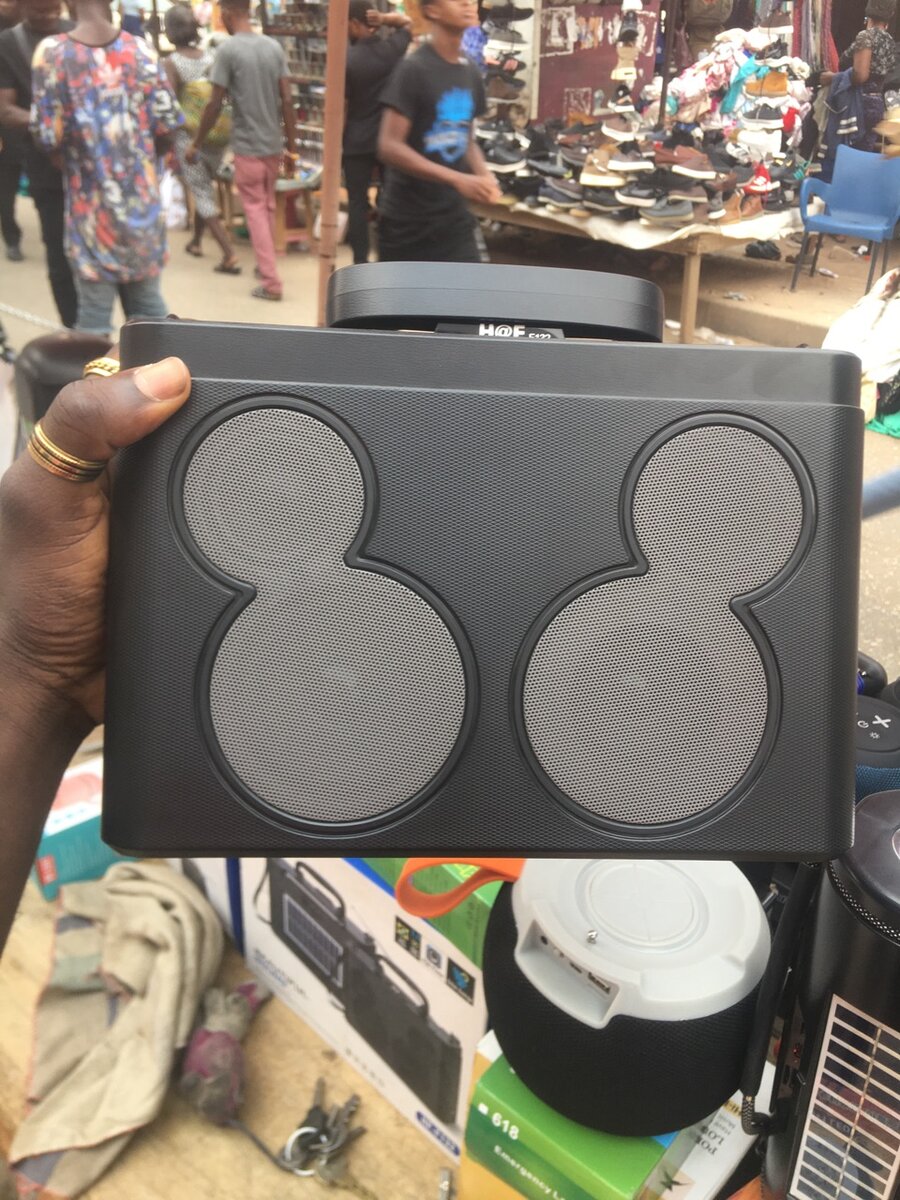 portable speaker