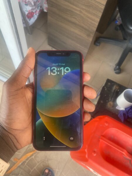 iPhone 11