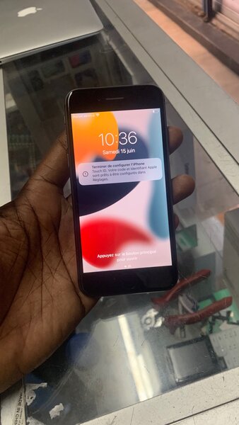 iPhone 8