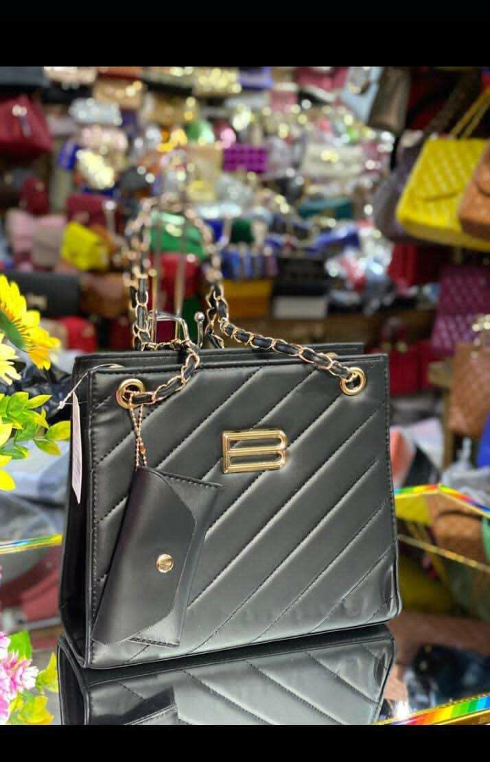 Ladies hand bag
