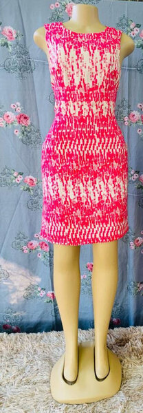 robe col rond-rose