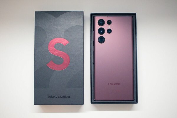 SAMSUNG S22 ULTRA