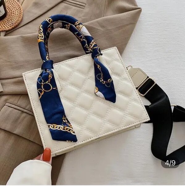 Handheld bag