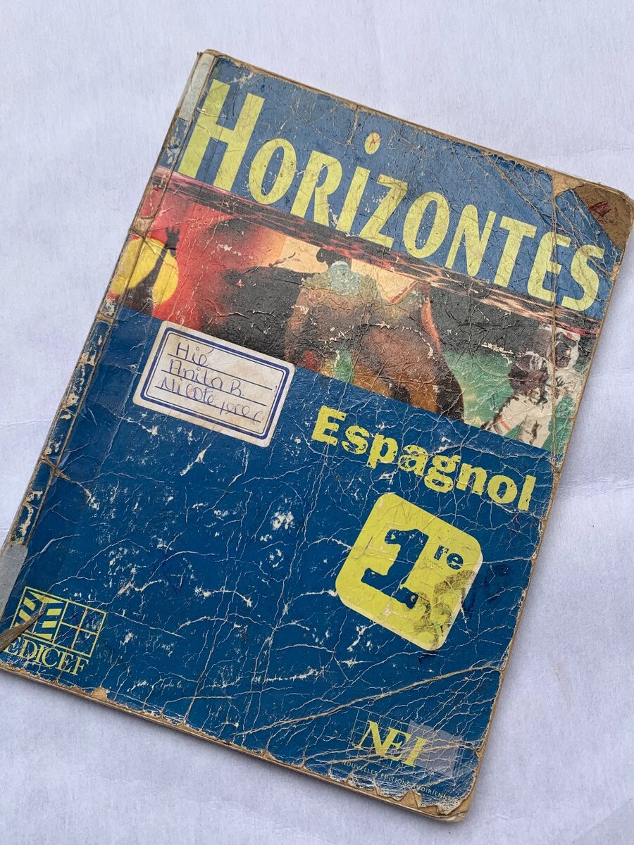 Livre d'Espagnol «Horizontes»