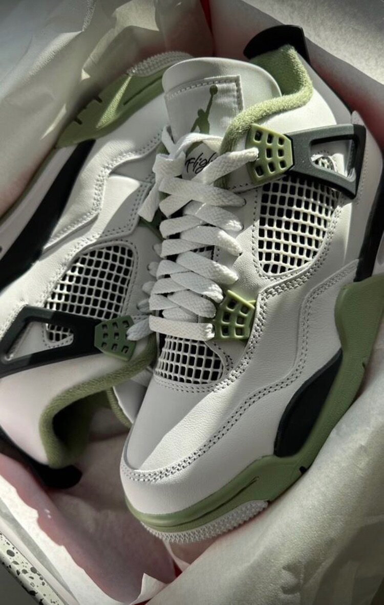 Jordan 4