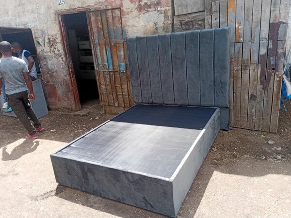 Bed n headboard