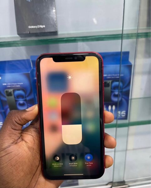 iPhone Rouge avec Double Caméra