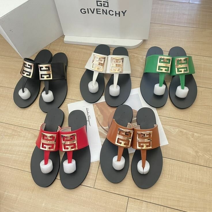 SLIPPERS