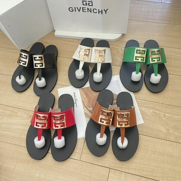 SLIPPERS
