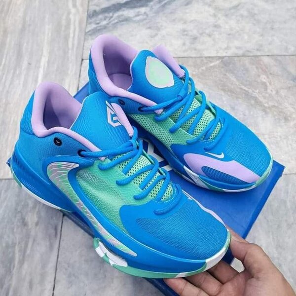 BASKETBALL GIANNIS FREAK 4