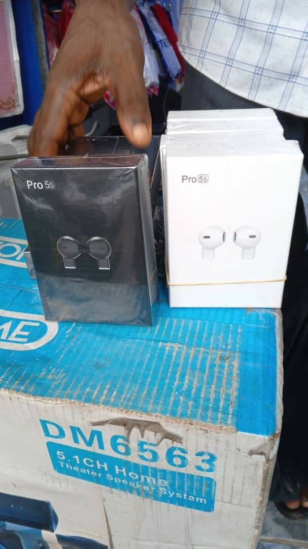 Pro 5S Earbud