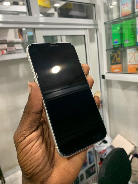 iPhone 11