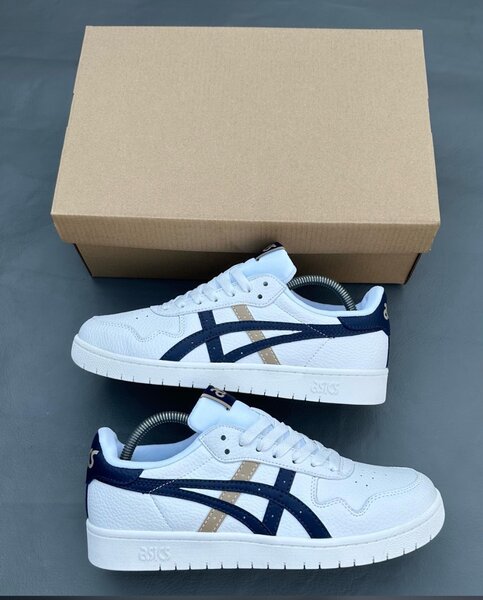 Chaussures de sport blanches