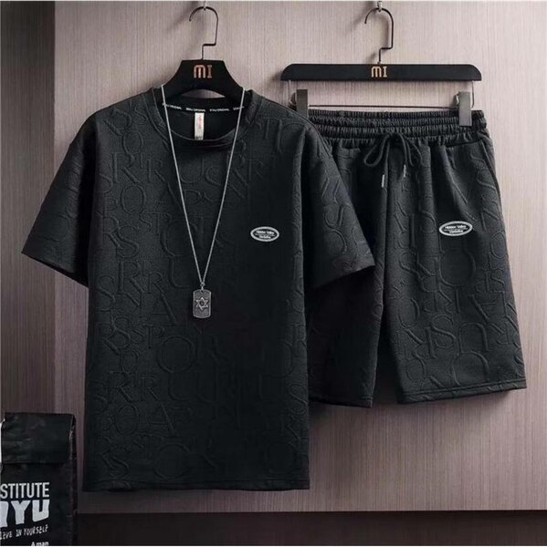 Complet streetwear ( livraison gratuite à Abidjan)