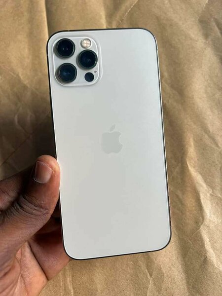 iPhone 12 pro 128
