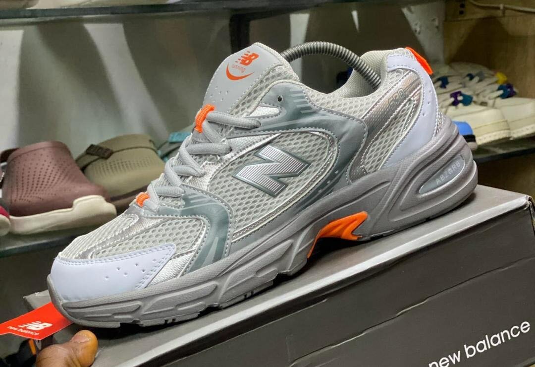 NEW BALANCE 530