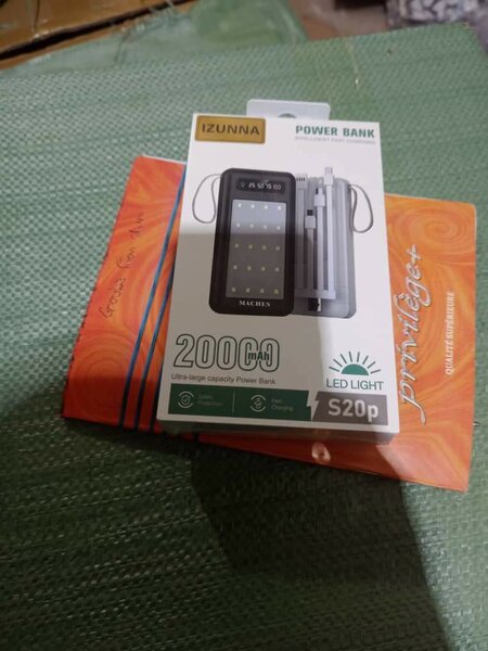 IZUNNA Power Bank 20000mAh