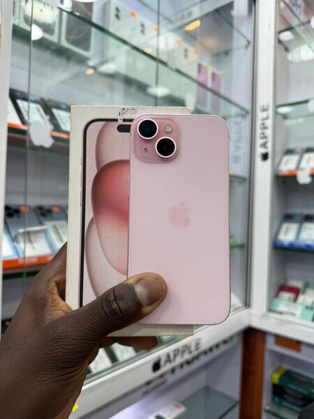 iPhone 15
