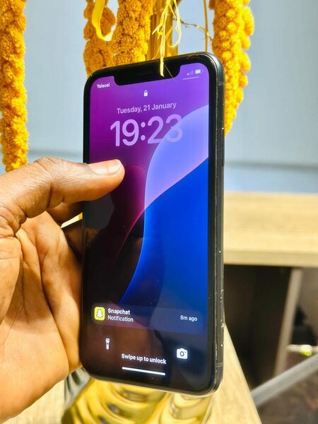 iPhone XR