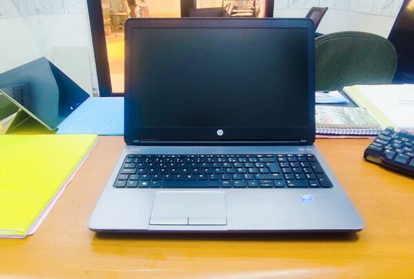 Ordinateur Portable HP Pro