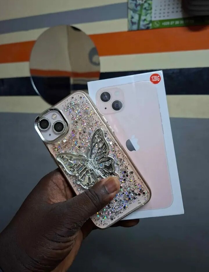 iPhone 128G avec Coque Papillon