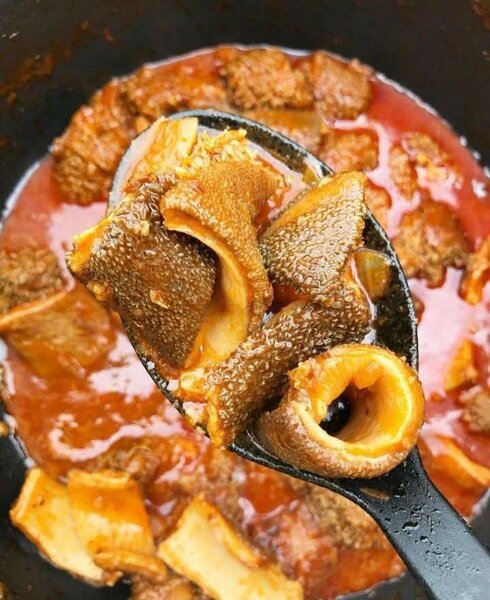 Délicieux Plat de Tripes Épicées