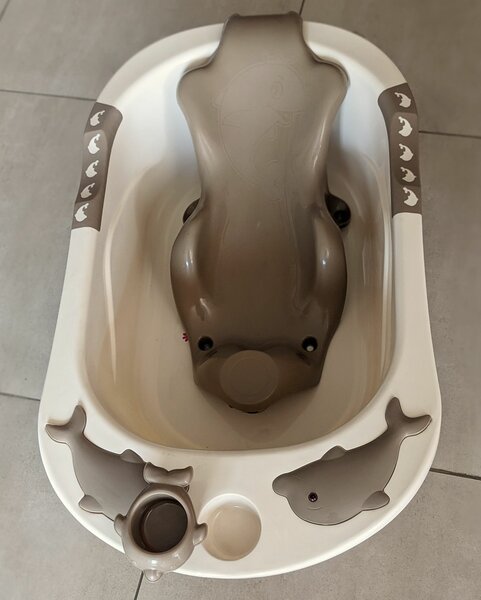 Bath tab's