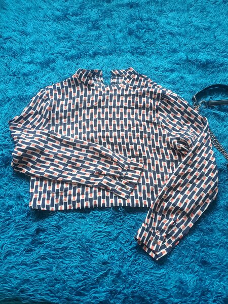 Thrift tops