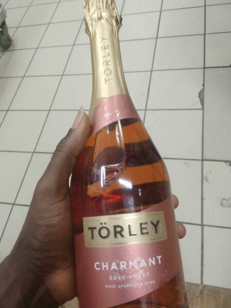 Vin mousseux törley charmant