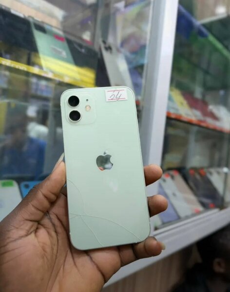 iPhone 12 Vert Débloqué