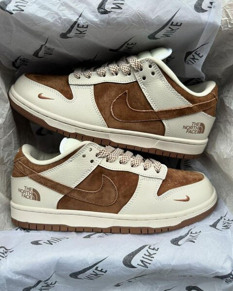 NIKE SB CLASSIC