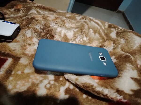 Samsung j7