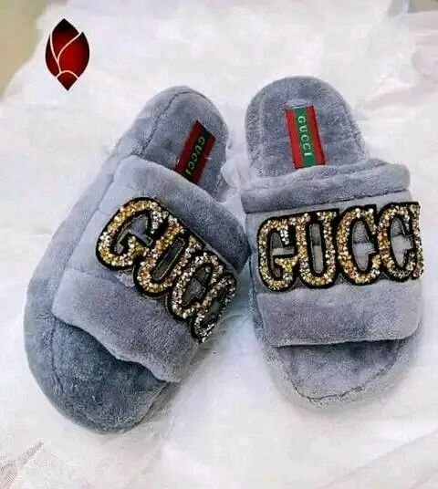 Chaussons Peluche Douillets