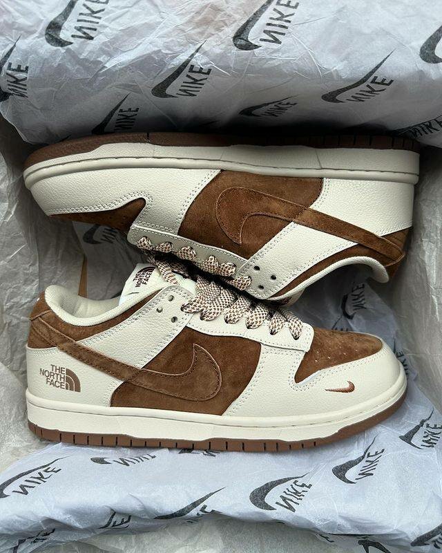 NIKE SB CLASSIC